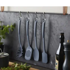 By Tareq Taylor Annie Spaghettiske Indigo