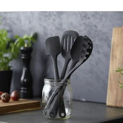 Discount By Tareq Taylor Annie Spaghettiske Black