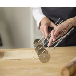 Blomsterbergs Dejspore med 5 hjul Stål