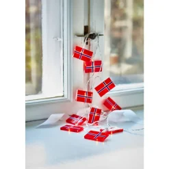 Discount Celebrate LED lyskæde m. 10 norske flag R&oslash;d/Blå