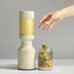 Clearance Beast Mighty Plus Blender 850 watt Sand