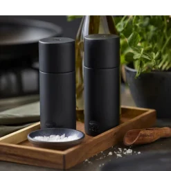 HOLM Salt- og peberkværnsæt Sort