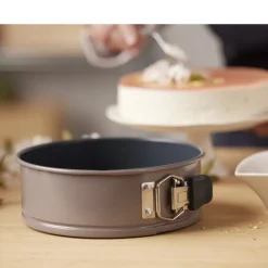 Blomsterbergs Springform Latte