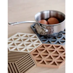 Hot Zone Denmark Triangles Bordskåner Light Terracotta